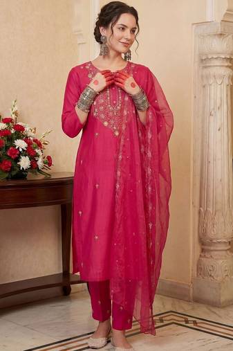 Women Floral Embroidered Regular Thread Work Kurta with Trousers & With Dupatta