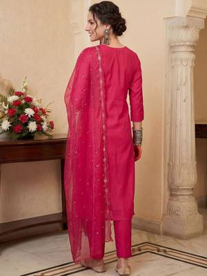 Women Floral Embroidered Regular Thread Work Kurta with Trousers & With Dupatta 4