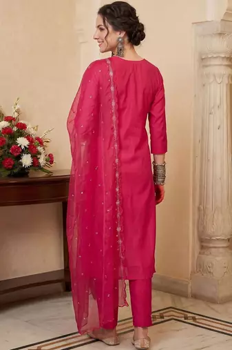 Women Floral Embroidered Regular Thread Work Kurta with Trousers & With Dupatta
