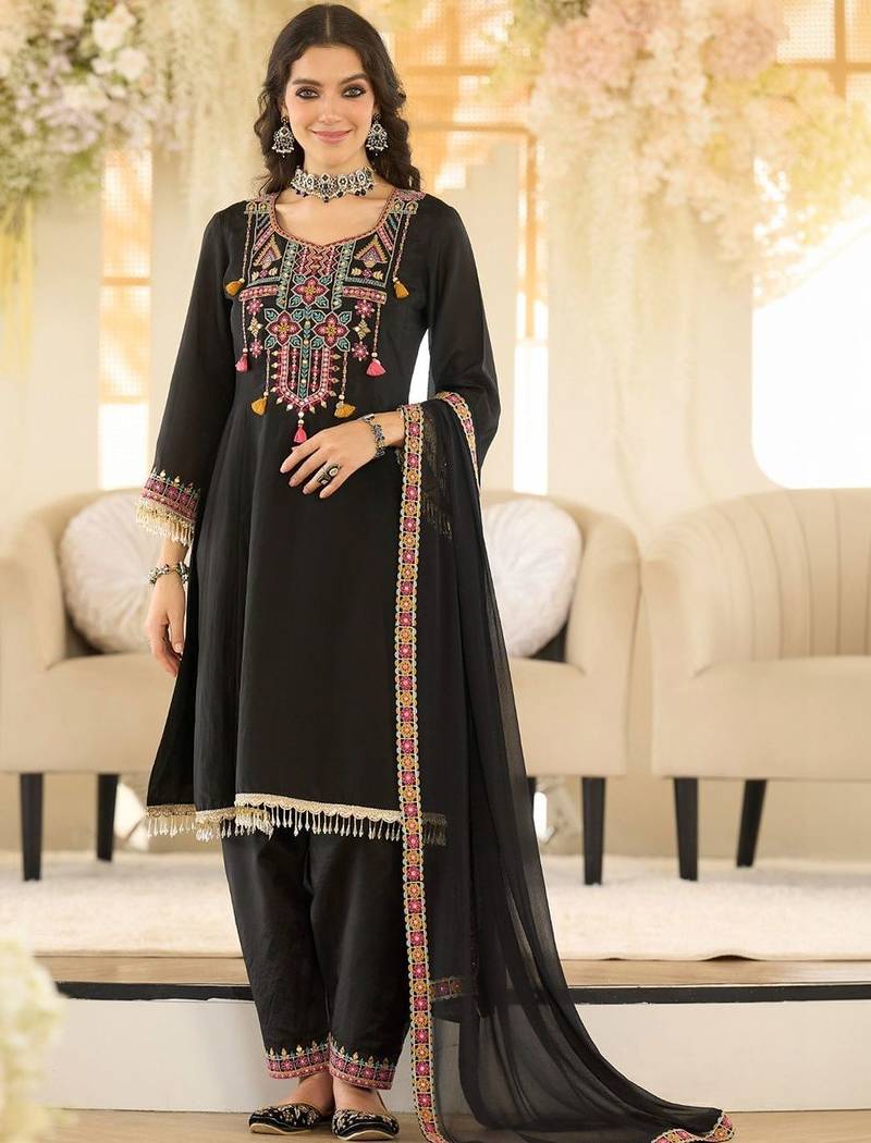 Women Ethnic Motifs Embroidered Regular Beads and Stones Kurta with Salwar & With Dupatta