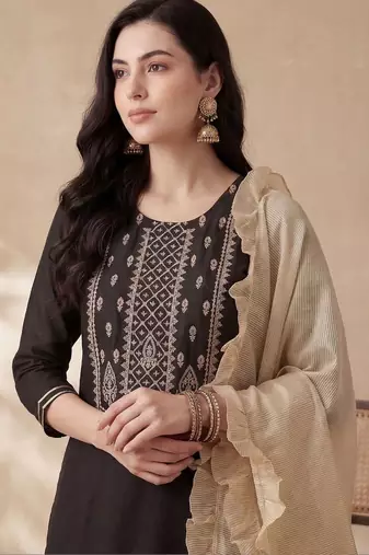 Women Embroidered Regular Liva Kurta with Trousers & With Dupatta
