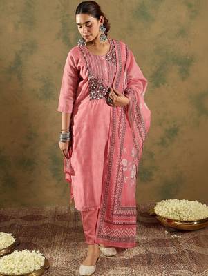 Women Floral Embroidered Regular Thread Work Chanderi Silk Kurta with Trousers & With Dupatta 1