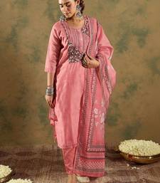 Women Floral Embroidered Regular Thread Work Chanderi Silk Kurta with Trousers & With Dupatta