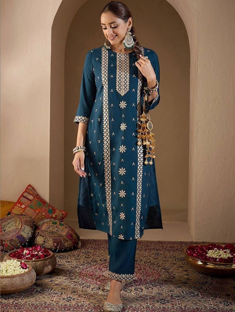Women Ethnic Motifs Embroidered Regular Sequinned Kurta with Trousers & With Dupatta