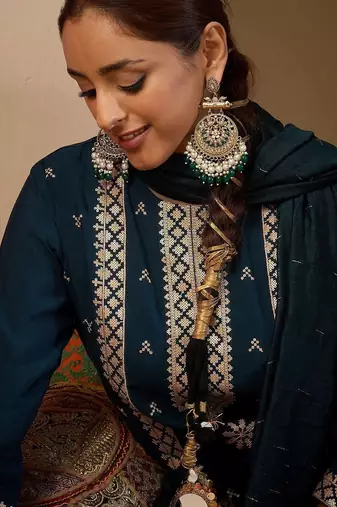Women Ethnic Motifs Embroidered Regular Sequinned Kurta with Trousers & With Dupatta