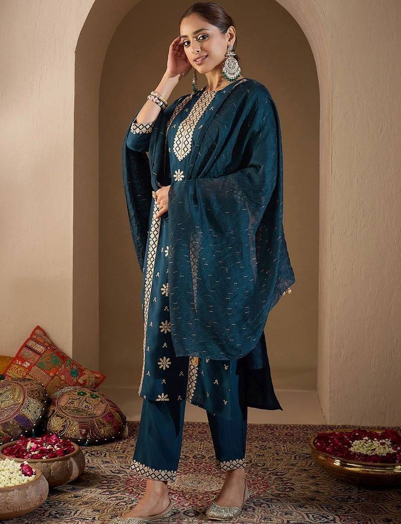 Women Ethnic Motifs Embroidered Regular Sequinned Kurta with Trousers & With Dupatta