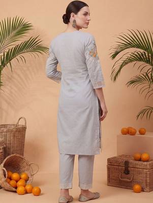 Women Floral Embroidered Regular Sequinned Pure Cotton Kurta with Trousers & With Dupatta 3