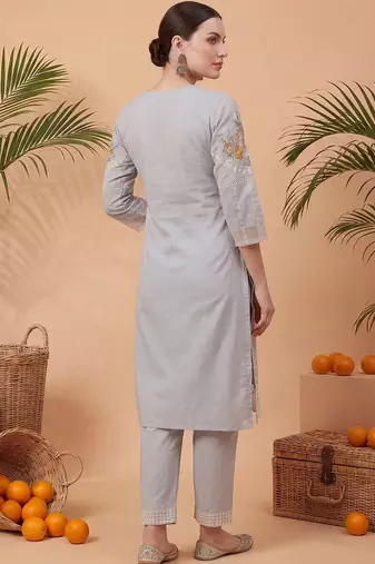 Women Floral Embroidered Regular Sequinned Pure Cotton Kurta with Trousers & With Dupatta