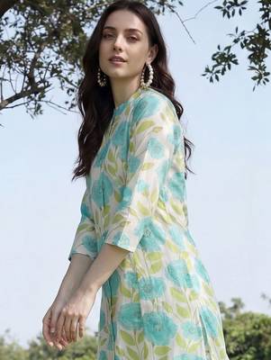 Women Floral Printed Regular Kurta with Palazzos 2