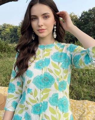 Women Floral Printed Regular Kurta with Palazzos 3