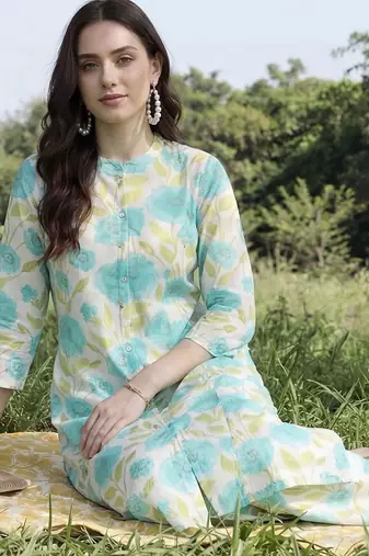Women Floral Printed Regular Kurta with Palazzos