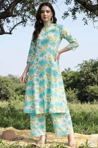 Women Floral Printed Regular Kurta with Palazzos