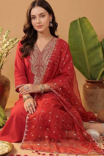 Women Paisley Embroidered Regular Sequinned Liva Kurta with Trousers & With Dupatta