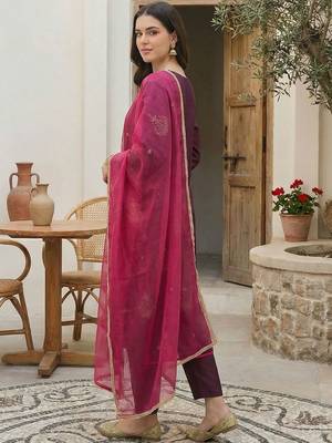 Motifs Embroidered Regular Sequinned Liva Kurta with Trousers & With Dupatta 4