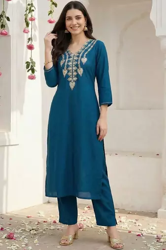 Women Ethnic Motifs Embroidered Regular Kurta with Trousers