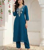 Women Ethnic Motifs Embroidered Regular Kurta with Trousers