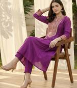 Women Ethnic Motifs Embroidered Pleated Mirror Work Kurta with Trousers