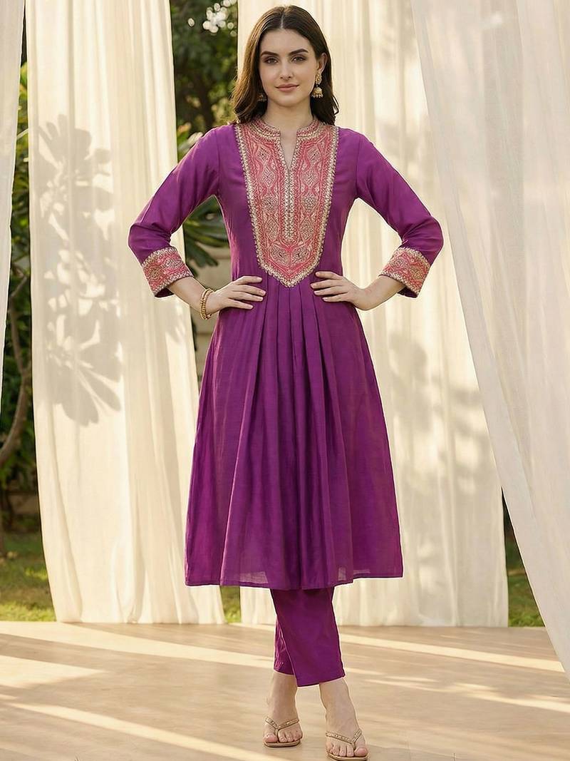 Women Ethnic Motifs Embroidered Pleated Mirror Work Kurta with Trousers