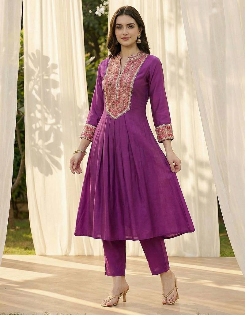 Women Ethnic Motifs Embroidered Pleated Mirror Work Kurta with Trousers