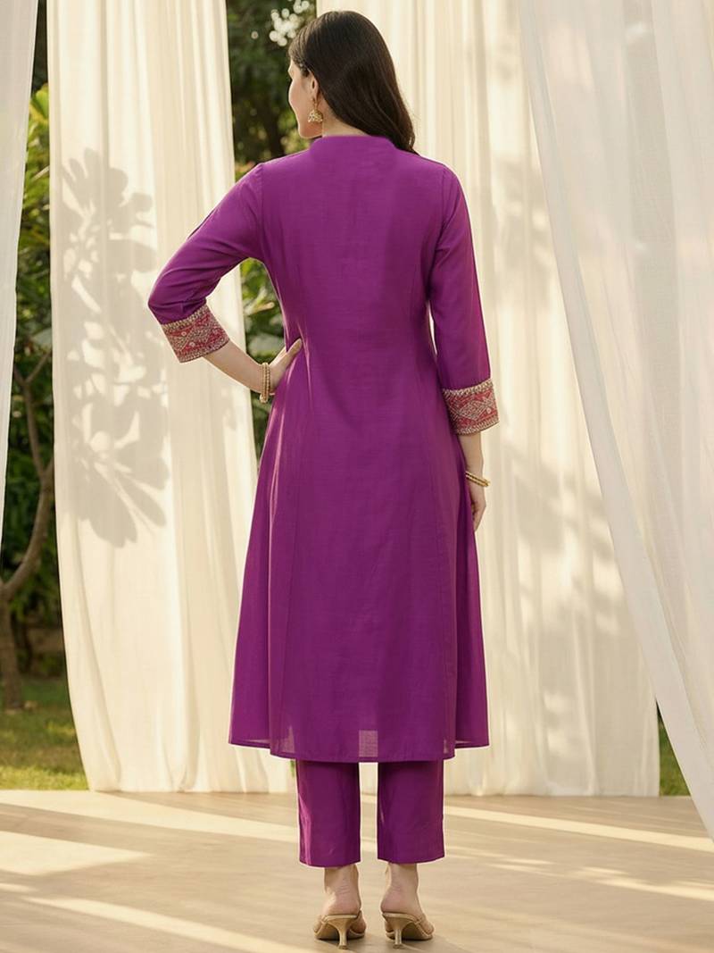 Women Ethnic Motifs Embroidered Pleated Mirror Work Kurta with Trousers