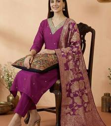 Women Ethnic Motifs Embroidered Regular Kurta with Trousers & With Dupatta