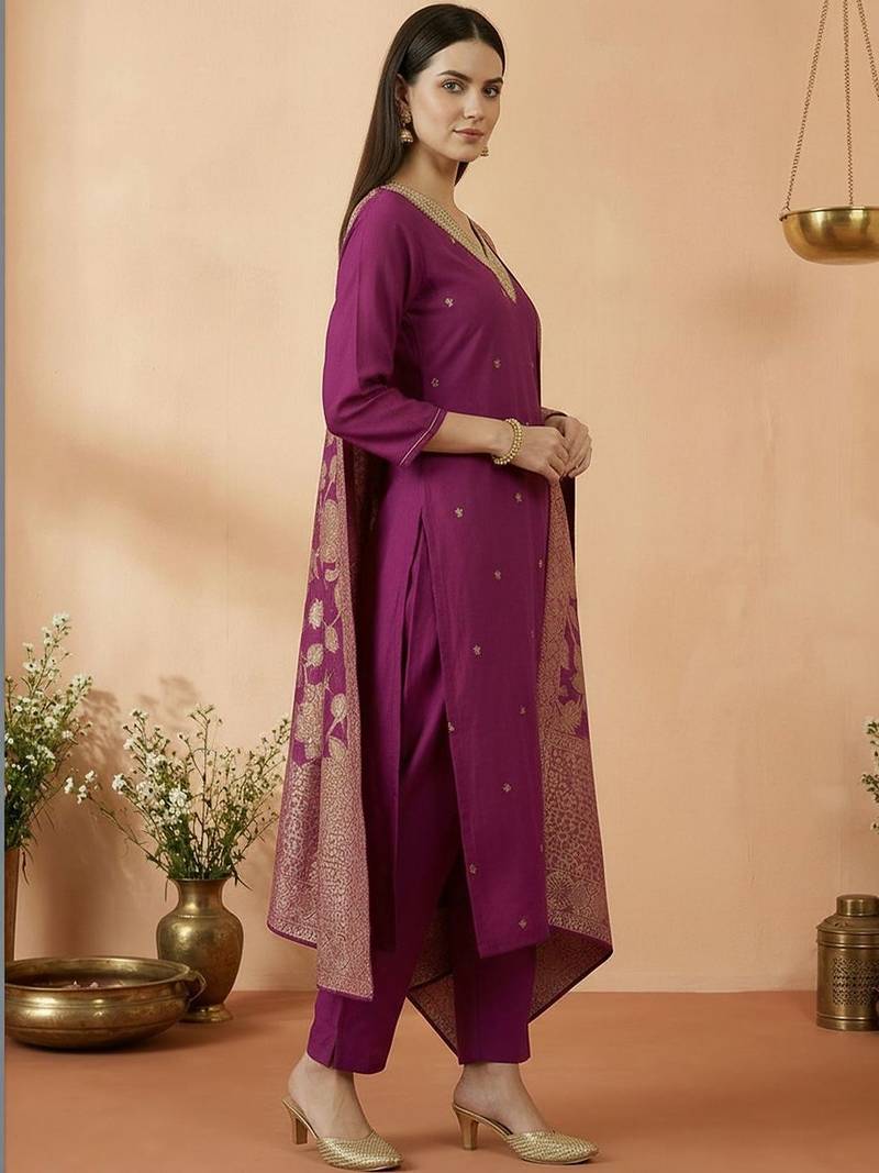 Women Ethnic Motifs Embroidered Regular Kurta with Trousers & With Dupatta