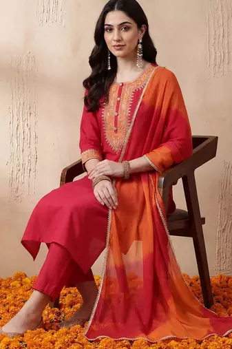 Women Ethnic Motifs Regular Kurta with Trousers & With Dupatta
