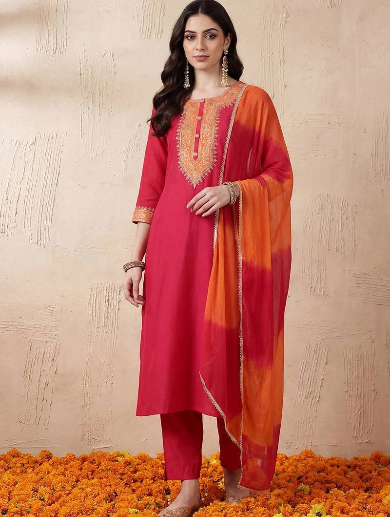 Women Ethnic Motifs Regular Kurta with Trousers & With Dupatta