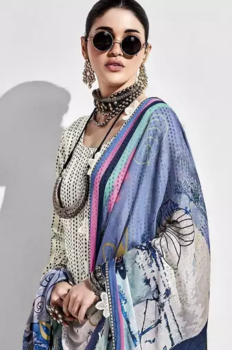 Women Embroidered Regular Thread Work Kurta with Trousers & With Dupatta