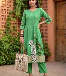 Women Animal Printed Regular Pure Cotton Kurta with Trousers