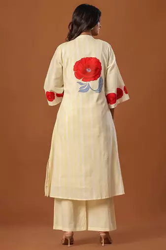 Women Floral Printed Regular Thread Work Pure Cotton Kurta with Trousers