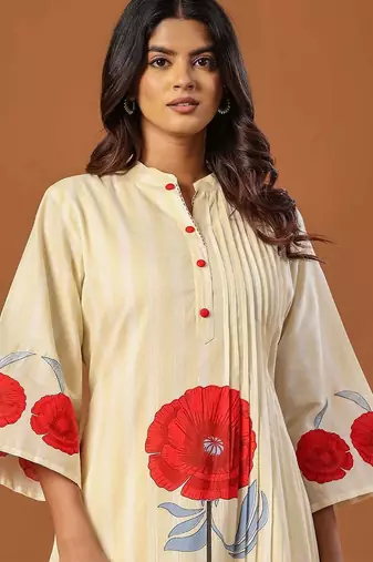 Women Floral Printed Regular Thread Work Pure Cotton Kurta with Trousers