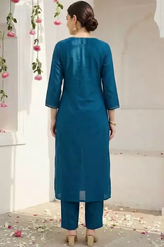 Women Ethnic Motifs Embroidered Regular Kurta with Trousers