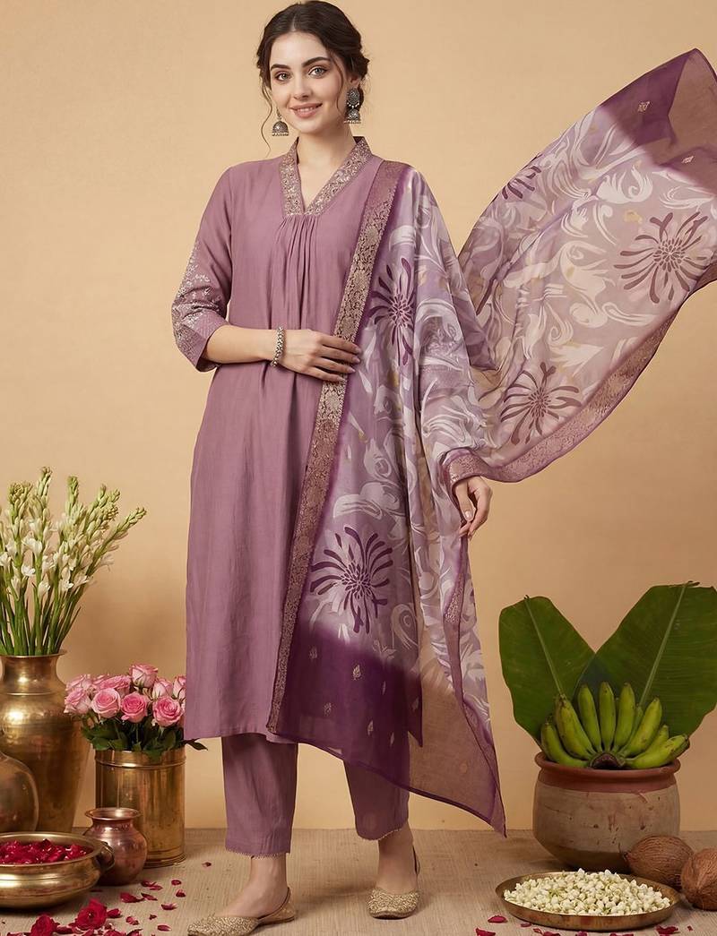 Women Ethnic Motifs Embroidered Regular Thread Work Kurta with Trousers & With Dupatta