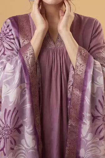 Women Ethnic Motifs Embroidered Regular Thread Work Kurta with Trousers & With Dupatta