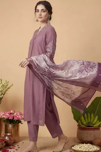 Women Ethnic Motifs Embroidered Regular Thread Work Kurta with Trousers & With Dupatta