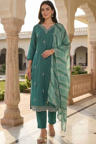 Women Ethnic Motifs Embroidered Regular Thread Work Kurta with Trousers & With Dupatta
