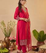 Women Embroidered Regular Thread Work Kurta with Trousers & With Dupatta