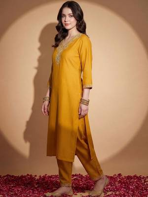 Women Ethnic Motifs Embroidered Regular Sequinned Kurta with Trousers 1