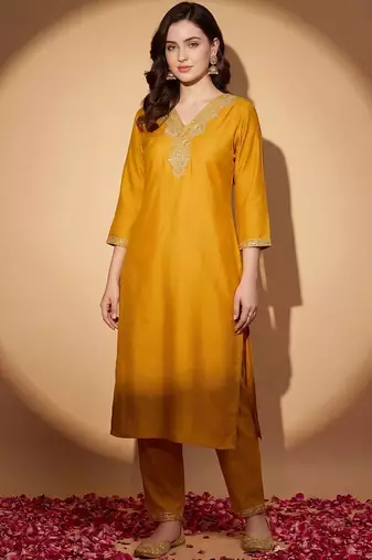 Women Ethnic Motifs Embroidered Regular Sequinned Kurta with Trousers