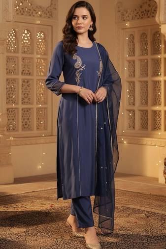 Women Paisley Embroidered Regular Sequinned Kurta with Trousers & With Dupatta
