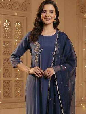 Women Paisley Embroidered Regular Sequinned Kurta with Trousers & With Dupatta 2
