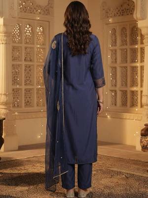 Women Paisley Embroidered Regular Sequinned Kurta with Trousers & With Dupatta 4