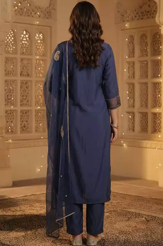 Women Paisley Embroidered Regular Sequinned Kurta with Trousers & With Dupatta