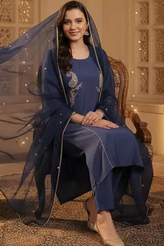 Women Paisley Embroidered Regular Sequinned Kurta with Trousers & With Dupatta