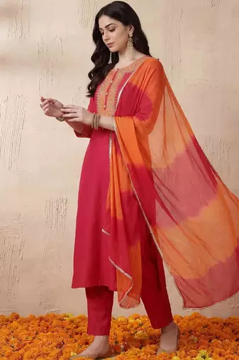 Women Ethnic Motifs Regular Kurta with Trousers & With Dupatta