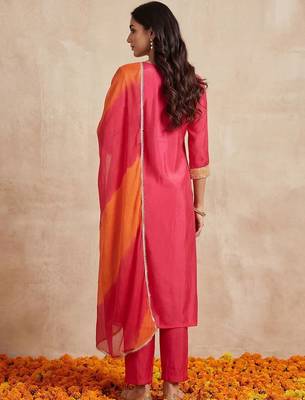 Women Ethnic Motifs Regular Kurta with Trousers & With Dupatta 4