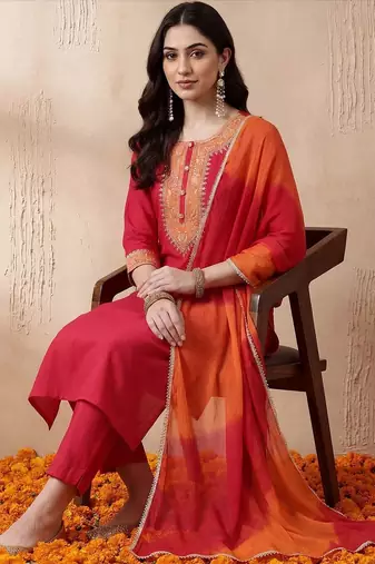 Women Ethnic Motifs Regular Kurta with Trousers & With Dupatta