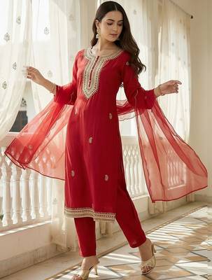 Women Floral Embroidered Regular Kurta with Trousers & With Dupatta 1