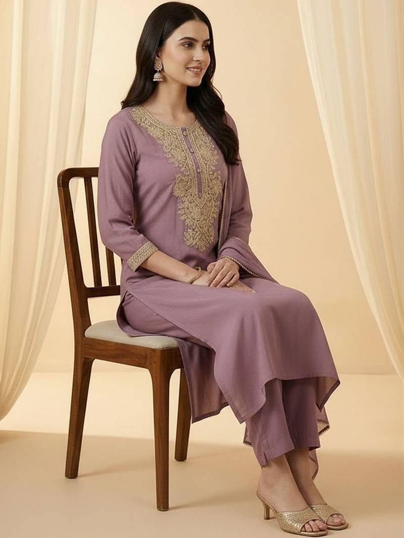 Women Ethnic Motifs Embroidered Regular Kurta with Trousers & With Dupatta